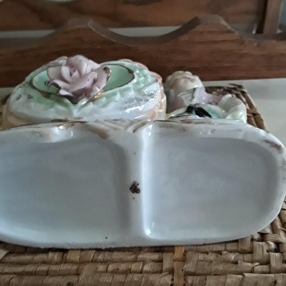 Vintage Victorian Style Ceramic Planter - Picture 5 of 6